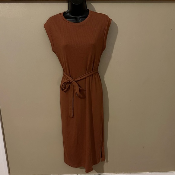 Rust Dress - Picture 3 of 7